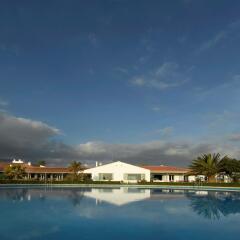 Parador de Málaga Golf hotel бассейн