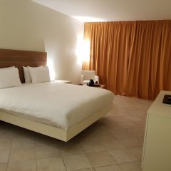 Hotel Arawak Beach Resort in Le Gosier, France from 247$, photos, reviews - zenhotels.com guestroom