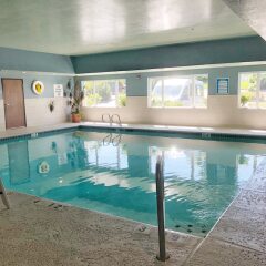 Отель Holiday Inn Express & Suites Ashland бассейн