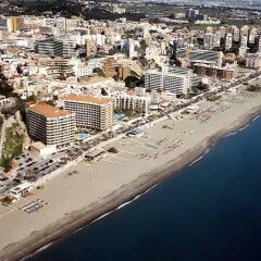 Отель Apartament en el Centro 600m de la playa Торремолинос пляж