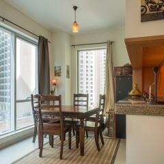 Отель Marina Promenade – Delphine Tower/Dubai Marina 1BR Luxury Apt Sea View Sleeps 3 - HLS 37921 интерьер отеля