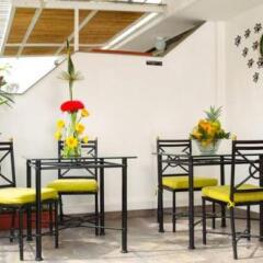 Hotel Santa Monica Suite бассейн фото 3