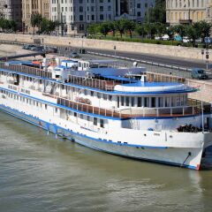 Grand Jules - Boat Hotel фото 4