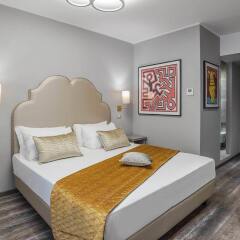 Отель Colonna Suite Del Corso комната для гостей