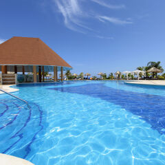 Отель Luxury Bahia Principe Runaway Bay All Inclusive, Adults Only бассейн фото 3
