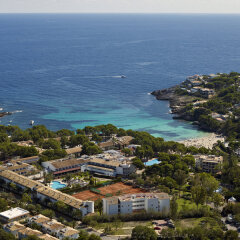 Отель Beach Club Font de Sa Cala пляж фото 2