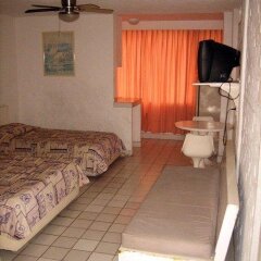 Отель Sirenas Express Acapulco комната для гостей фото 2
