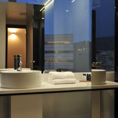 B4B Athens 365 Hotel ванная
