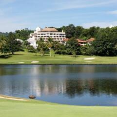 Отель The Green Golf Residence Phuket спортивное сооружение
