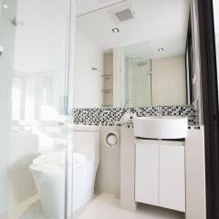 Отель Serenotel Pattaya Beach Front ванная