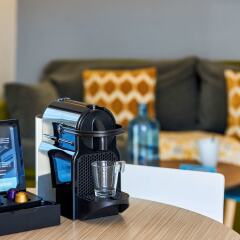 Отель Aparthotel Adagio access Nice Magnan гостиничный бар