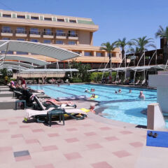 Отель Crystal De Luxe Resort & Spa – All Inclusive бассейн фото 3