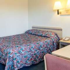 Отель Rodeway Inn комната для гостей