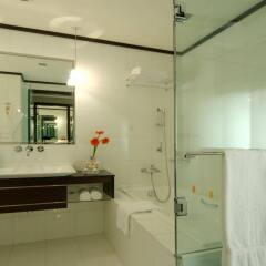Radisson Blu Hotel, Dubai Media City ванная