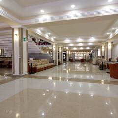 Гостиница Adlerkurort Health Center интерьер отеля