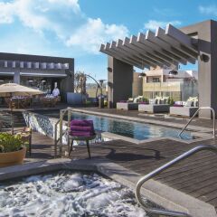 K Tower Boutique Hotel By Lucerna бассейн