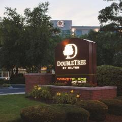 Photo of Doubletree By Hilton Hotel Boston Bayside
