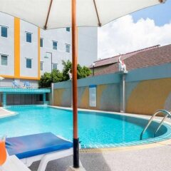 Chabana Kamala Hotel бассейн