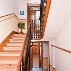 Отель Hostal Oporto Испания, Мадрид - 2 отзыва об отеле, цены и фото номеров - забронировать отель Hostal Oporto онлайн интерьер отеля фото 2
