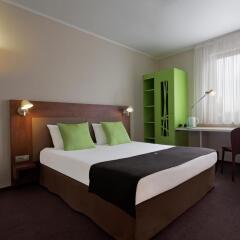 Hotel Campanile WROCLAW - Stare Miasto 2* Стандартный номер с разными типами кроватей фото 2
