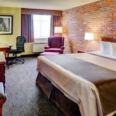 Travelodge Hotel Toronto Airport удобства в номере фото 2