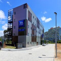 Отель Ibis Porto Gaia Вила-Нова-ди-Гая парковка