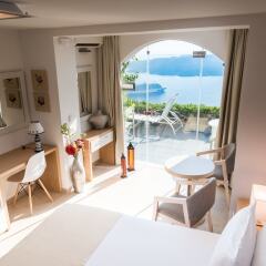 Отель Kratiras View Luxury Suites комната для гостей фото 4