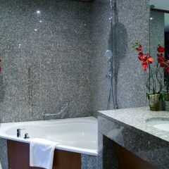 Отель Hôtel Goldstar Resort & Suites сауна
