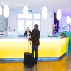 Select Hotel Berlin Checkpoint Charlie интерьер отеля фото 3