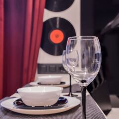Отель FM Luxury 1-BDR Apartment - Rock'n'Roll Болгария, София - отзывы, цены и фото номеров - забронировать отель FM Luxury 1-BDR Apartment - Rock'n'Roll онлайн фото 20