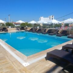 Twins Hotel Чешме бассейн