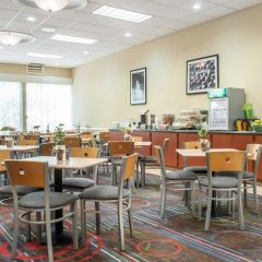 Quality Inn & Suites Vestal Binghamton near University in Vestal, United States of America from 129$, photos, reviews - zenhotels.com meals