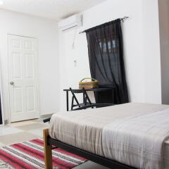 EastWest Hospitality in Freetown, Sierra Leone from 120$, photos, reviews - zenhotels.com guestroom