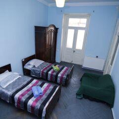Отель Leon Hostel Грузия, Тбилиси - отзывы, цены и фото номеров - забронировать отель Leon Hostel онлайн комната для гостей