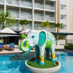 Отель Ramada by Wyndham Phuket Deevana Patong бассейн фото 7