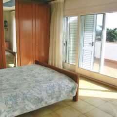 Отель Villa In Blanes - 104831 By Mo Rentals Бланес комната для гостей фото 5