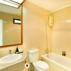 Отель Orchid View Apartment Таиланд, Бангкок - отзывы, цены и фото номеров - забронировать отель Orchid View Apartment онлайн ванная