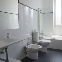 Отель Flats Friends Torres Quart ванная