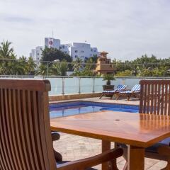Отель Quality Inn Mazatlan Мексика, Масатлан - отзывы, цены и фото номеров - забронировать отель Quality Inn Mazatlan онлайн балкон