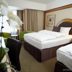 Отель InterContinental Prague Чехия, Прага - 12 отзывов об отеле, цены и фото номеров - забронировать отель InterContinental Prague онлайн удобства в номере фото 2