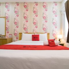Отель RedDoorz Plus near Tan Son Nhat Airport 2 комната для гостей фото 4