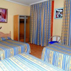 Отель CH Plaza D'Ort Rooms Madrid сейф в номере
