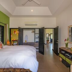 Отель Nianna Luxurious Villa комната для гостей