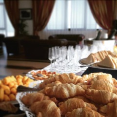 Отель Residence Eurhotel Монтезильвано питание