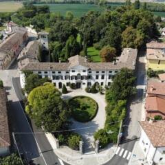 Отель Villa di Tissano Палаццоло-делло-Стелла пляж