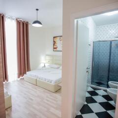 Living Boutique Hotel сейф в номере
