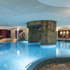 Отель Krumers Alpin Resort & Spa бассейн фото 2