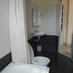 Tuan Thuy Hotel Нячанг ванная