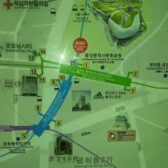 Отель 24 Guesthouse Dongdaemun банкомат