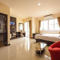 Отель Million Patong Beach Resort комната для гостей фото 2